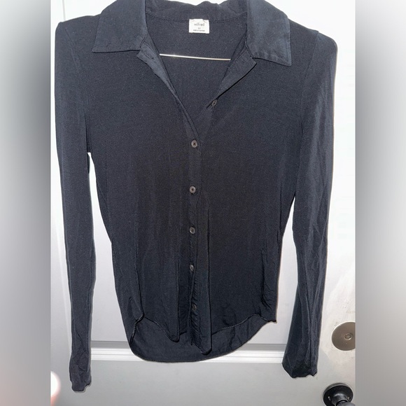 Aritzia Pose long sleeve shirt - Picture 5 of 9